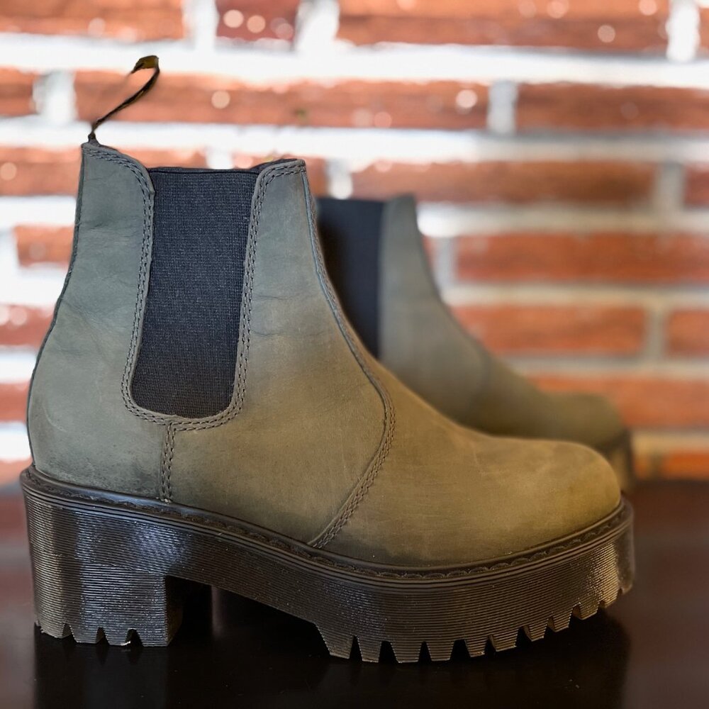 Dr. Martens  Rometty Leather Platform Chelsea Boots
